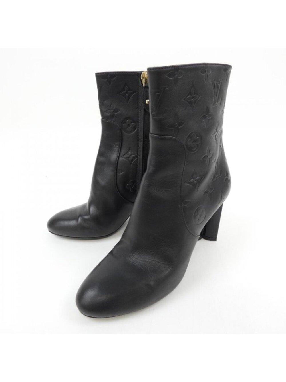Louis Vuitton Monogram Pattern Debossed Boots - Picture 3 of 6